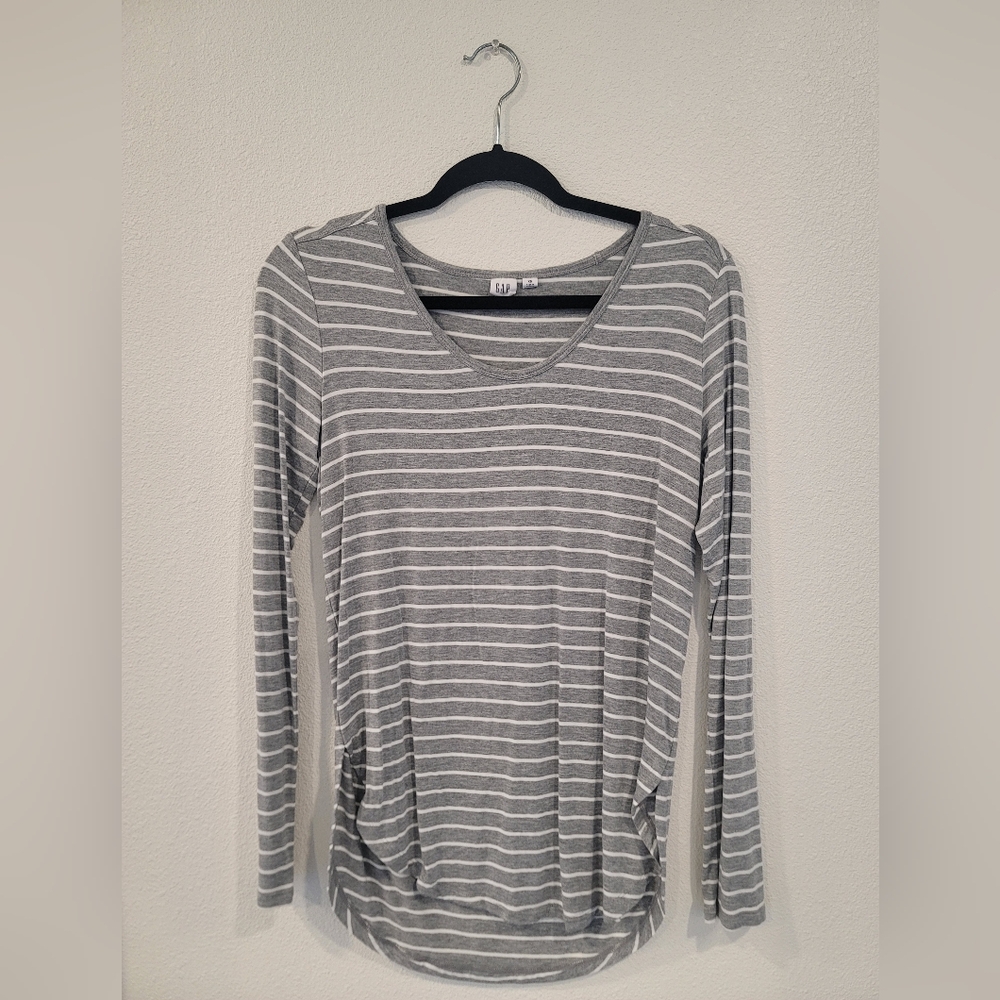 GAP Gray Long Sleeve Striped Women's Top